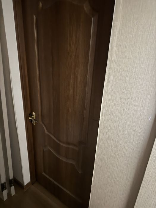 Продам двери под дерево