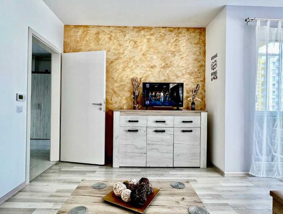 Дава се под наем Двустаен апартамент в Пловдив, Остромила - 57 кв.м за 270.3 € - Снимка #2