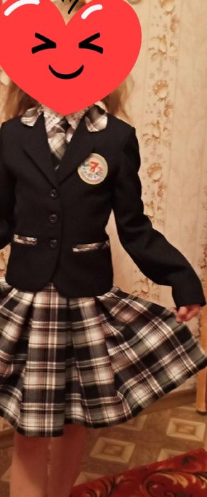 Продам школьную форму