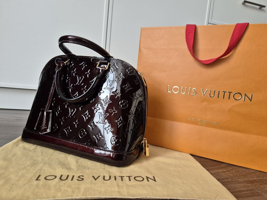 LOUIS VUITTON Alma medium сумка