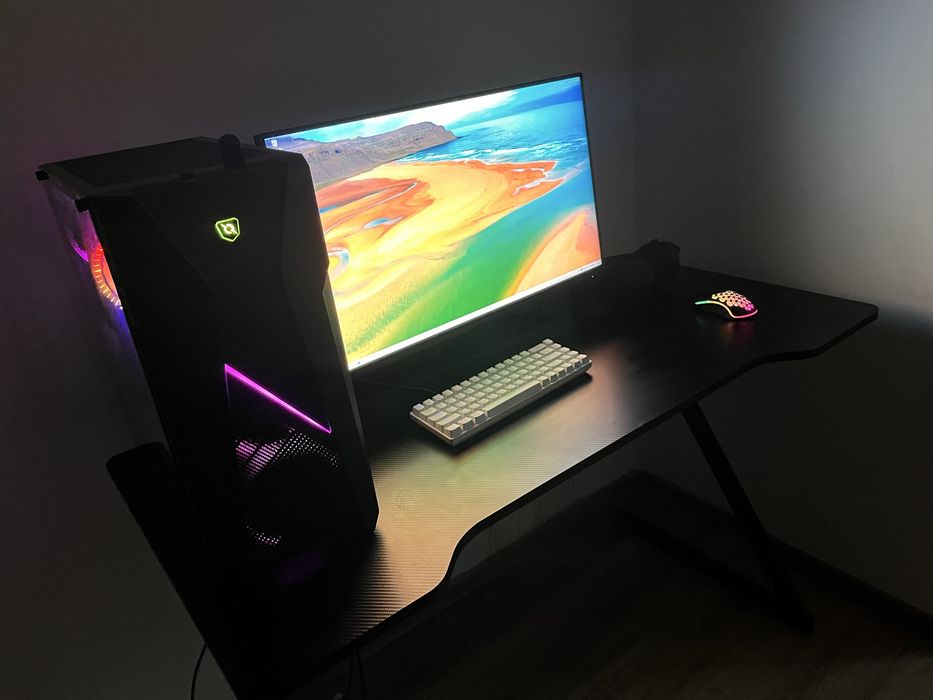 Cumperi Pc /Cadou monitor Monitor dell 240hz