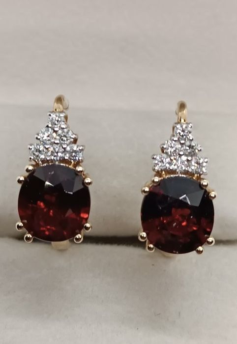 Серьги с гранатом