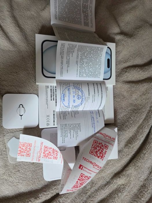 Продавам Iphone 15