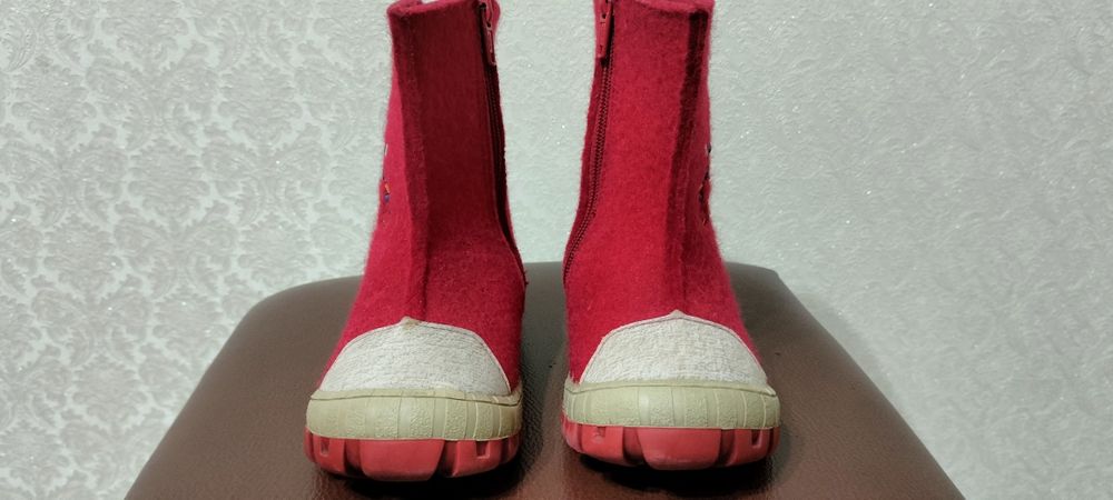 Продам Детские сапоги