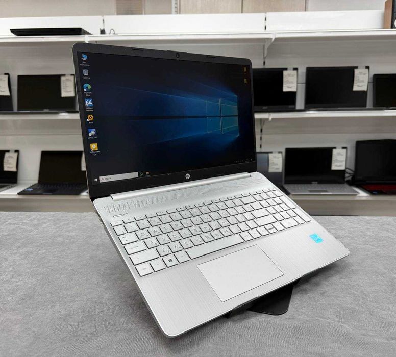 HP 15 Core i3-11*ОЗУ 16*SSD 512*Для работы Шустрый