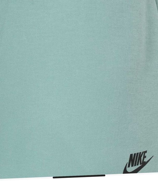 Nike tech fleece, размер М