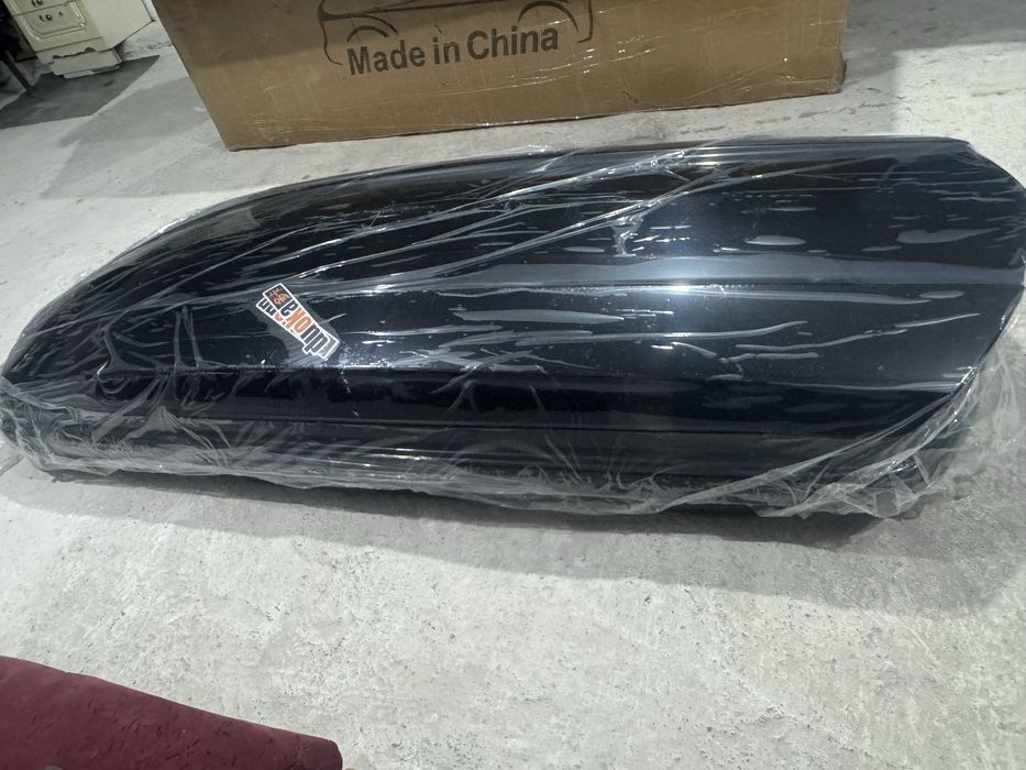 Авто бокс черный цвет 700 л.