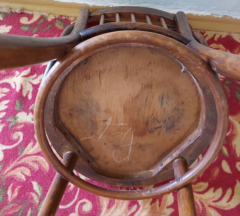 Два венских стула продам