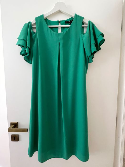 Рокля в зелено, елегантна