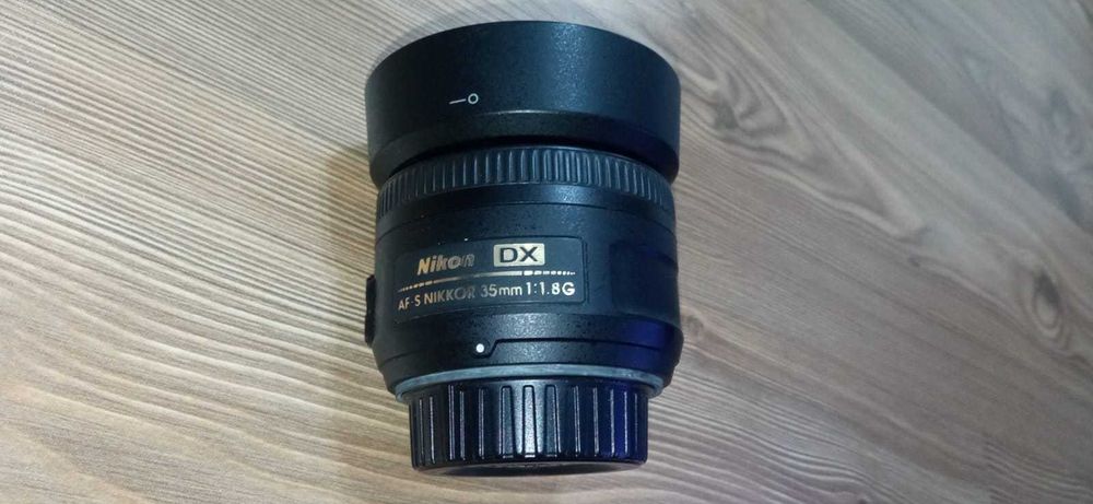 Nikon D3200 + obiectiv 35 mm + set 3 triggere Yongnuo RF 605 N