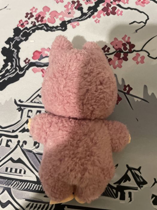 Лабубу брелок розовый