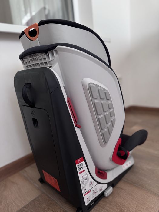 Автокресло Chicco Youniverse Fix 9-36