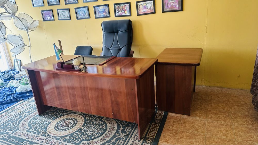 Stol kreslo sotiladi