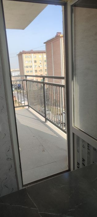 2-xonali uy ijaraga beriladi.Olmaliq 5/3 Sariq bola pitsa yonida