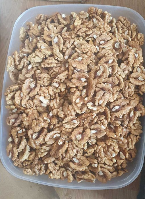 Miez de nuca jumatati 2025