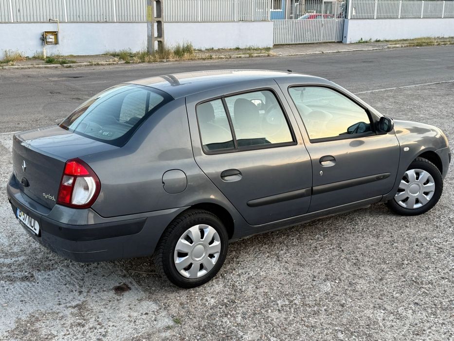 RENAULT Clio 0 — imagine 3