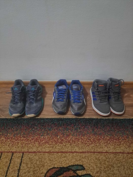 Vand adidasi baieti stare buna.