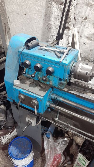 Продам станки токарный, фрезерный.