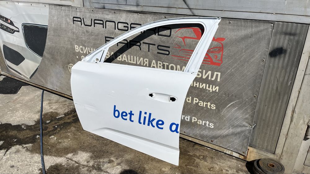 Предна лява врата Peugeot 308 3 2021-