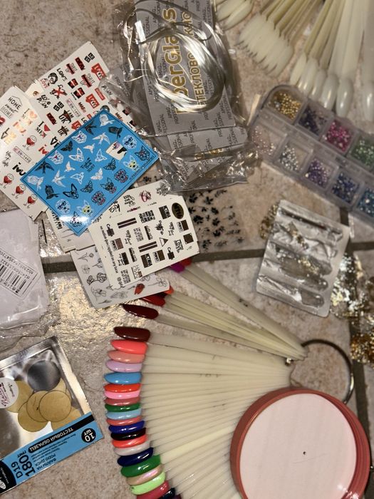 Продам набор для маникюра.