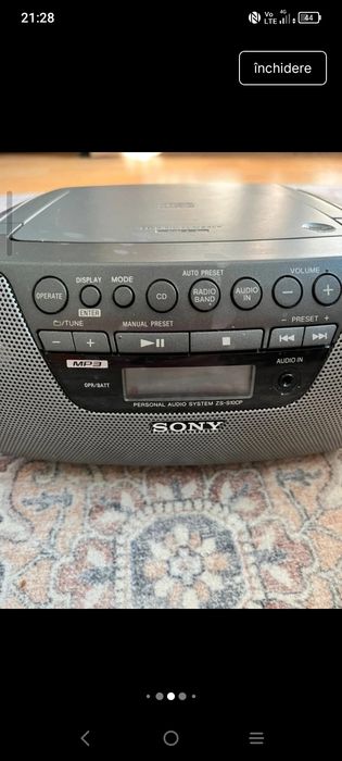 Radio CD urî in stare bună