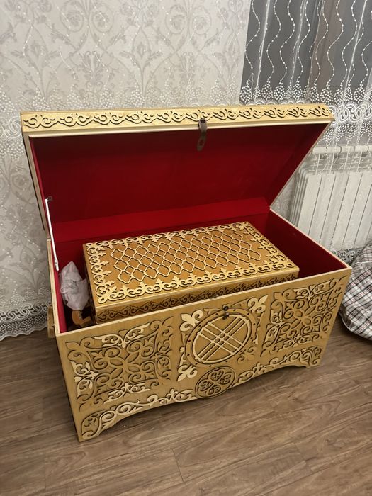 Сундуки на приданное деревянные