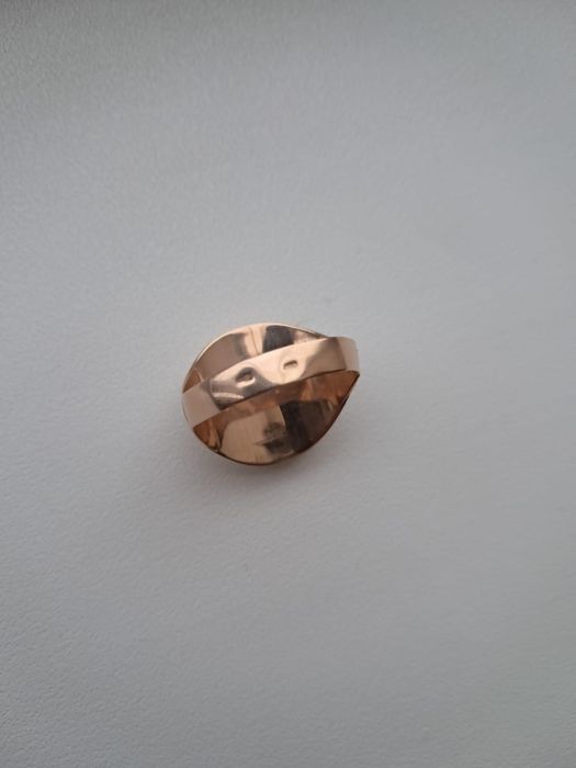 Продам золотой перстень