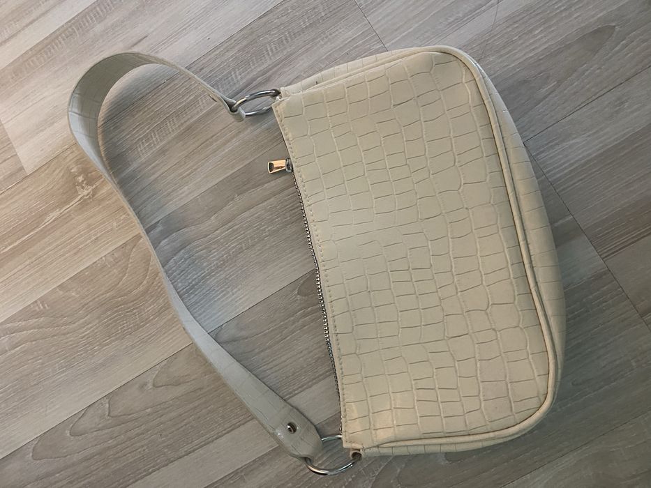 Продам сумки б/у