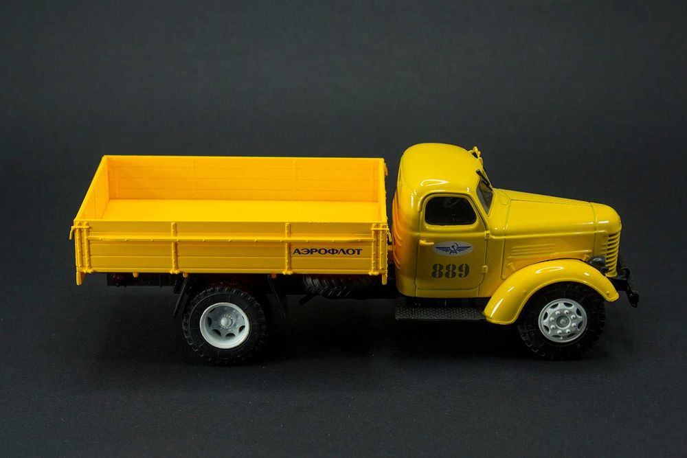 Игрушечная модель, машина - грузовик ЗИС-150 Аэрофлот, масштаб 1:43