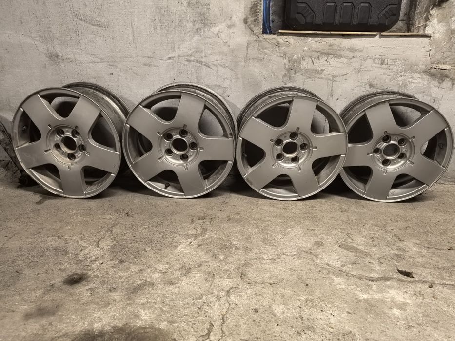 Голф 4 1.6ср 101 кс