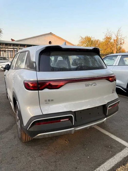 BYD Yuan Up, naqd va halol nasiya