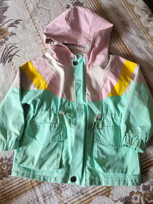 Ветровка в идеальном сост