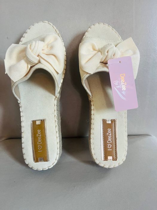 Дамски летни чехли DeeZee