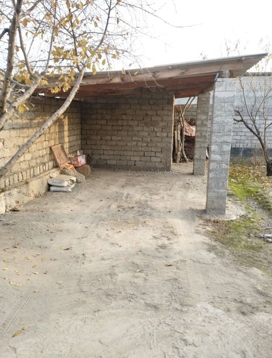 Hovli sotiladi 6 sotix