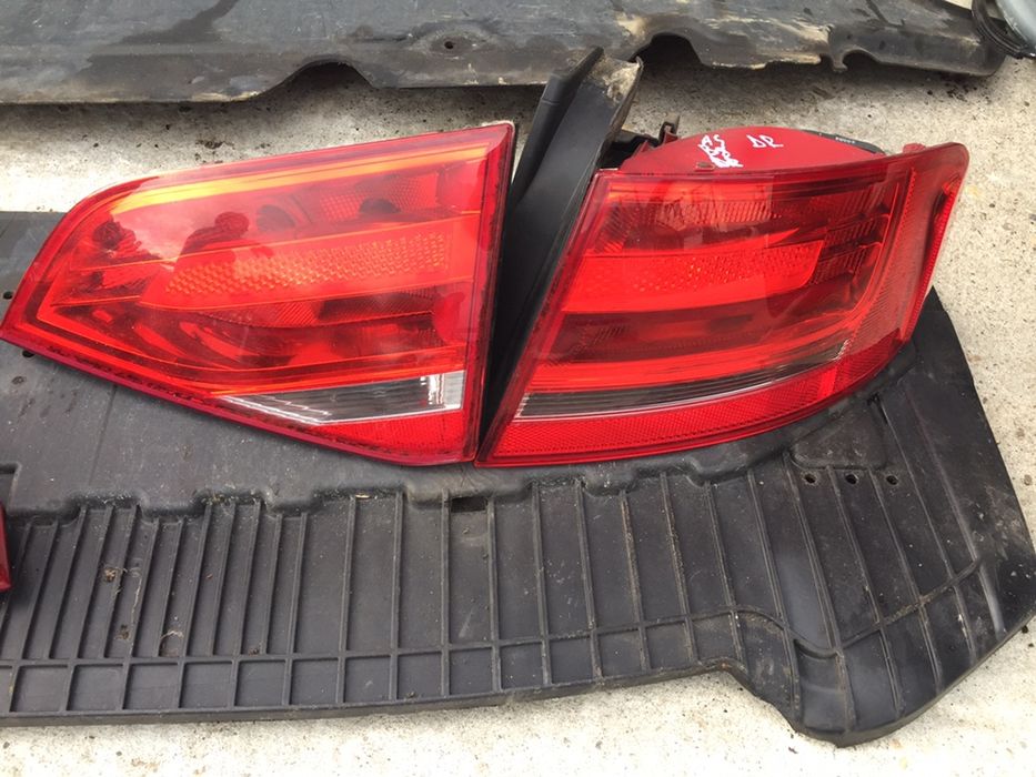 Stop  Stanga  Dreapta Audi A4 B8 An 2007/2009 Set Complect