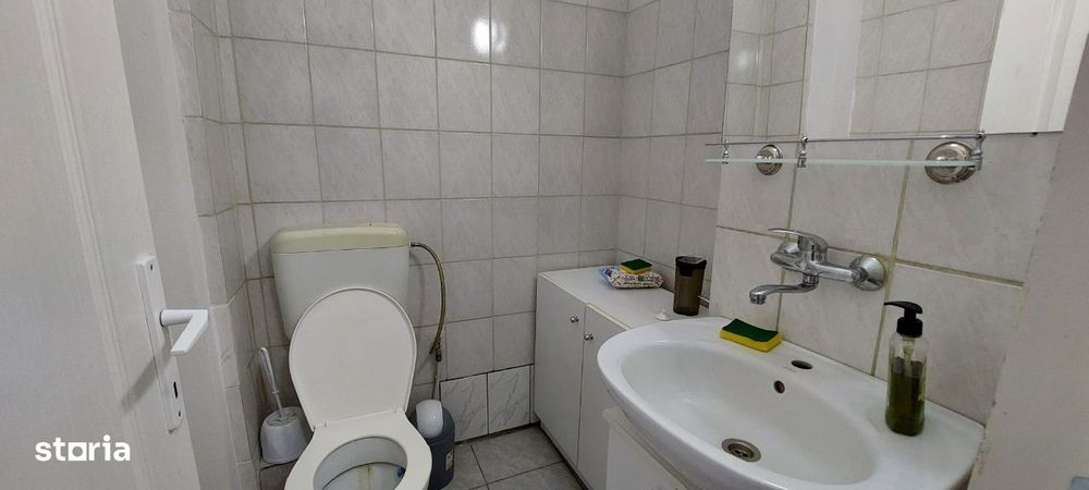 De inchiriat spatiu comercial/ birouri 40 mp - zona Poli 2