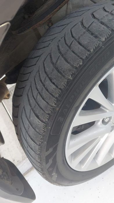 Продам шины бу состоянии срочно