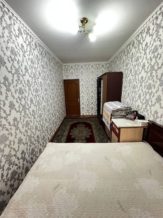 Чиланзар-17 кв 2/3/4.48 м2 Срочно Продам квартиру