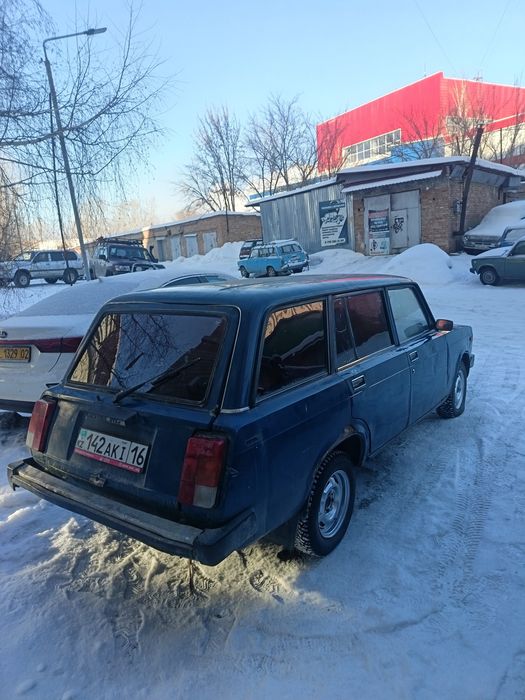 Автомобиль ваз-2104