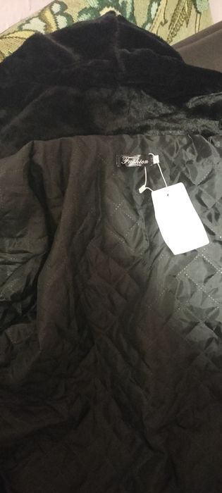 Продам шубу короткую