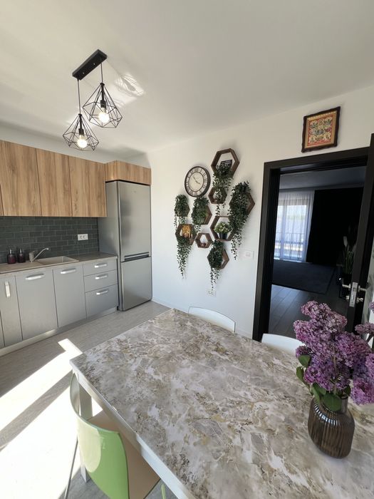 Vand apartament 3 camere Valea Lupului