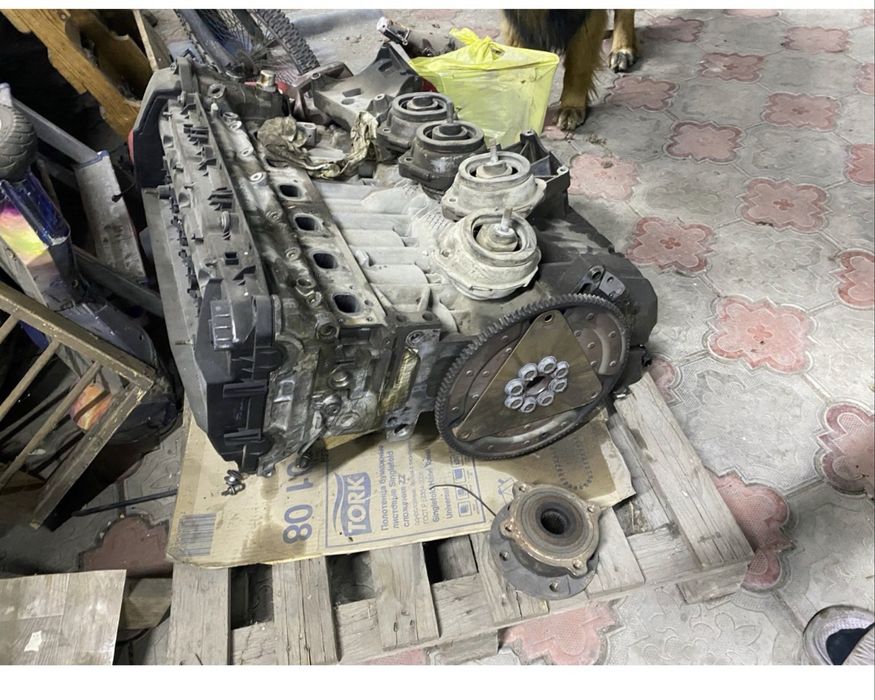 Двигатель m54B30