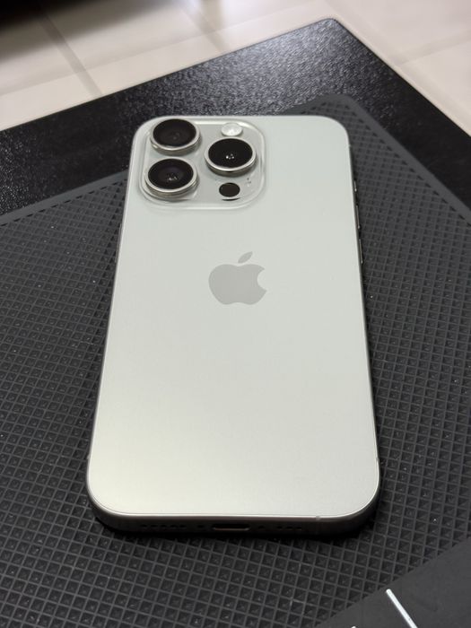 Apple iPhone 15 Pro,Natural Titanium,128GB *КатоНов*88% Battery*