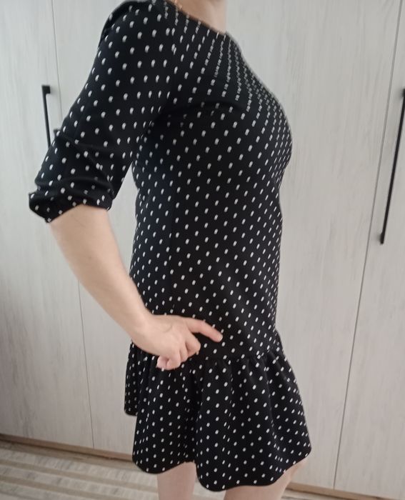 Продам платья новые