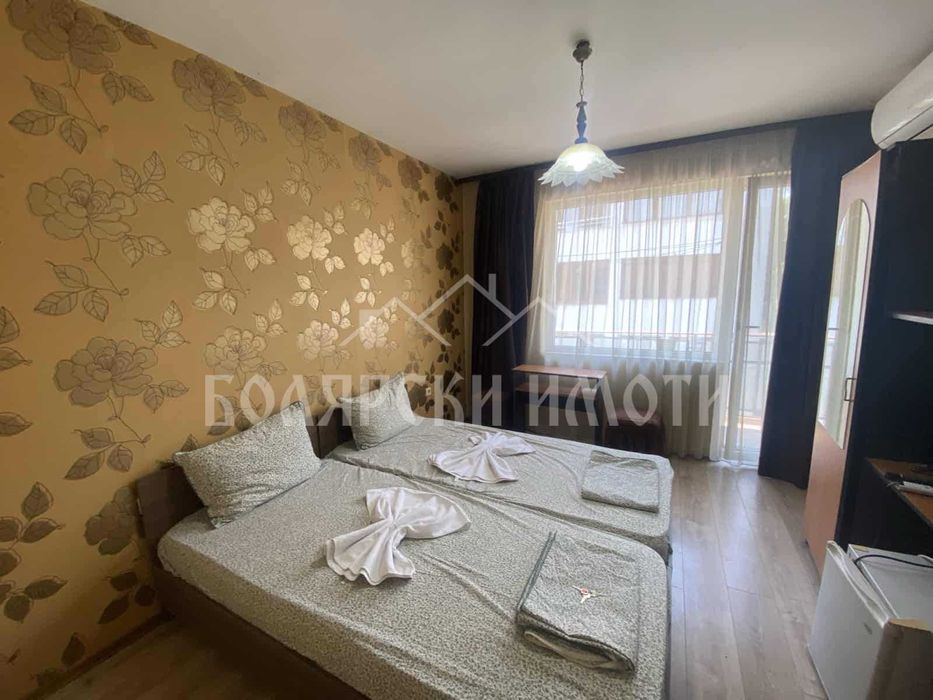 Дава се под наем Тристаен апартамент в Велико Търново, Център - 90 кв.м за 410 € - Снимка #2