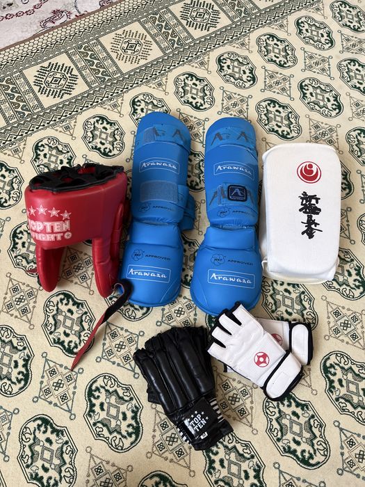 Накладка, перчатка, шлем