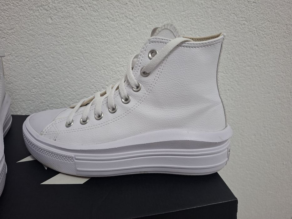 Дамски Кожени Кецове Converse