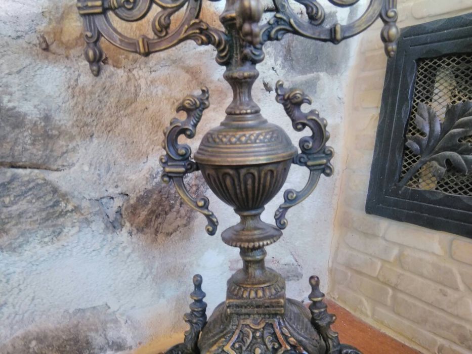 Продавам огромен Френски бронзов свещник петица Рококо