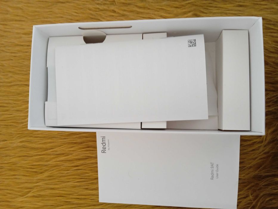 Продавам телефон Redmi 9A, Redmi 9AT, Nokia 100