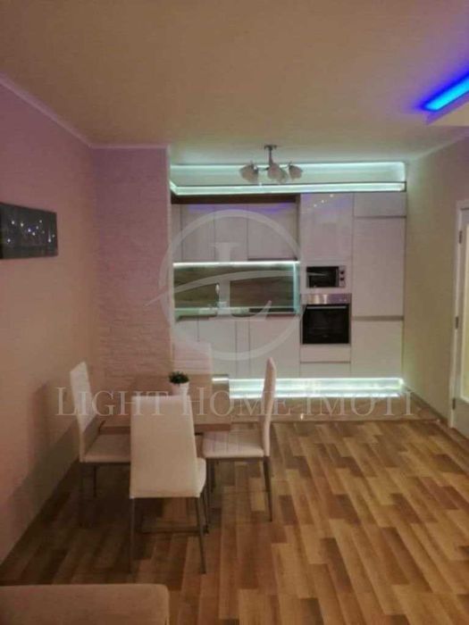 Продава се Двустаен апартамент в Пловдив, Тракия - 75 кв.м за 2314 €/кв.м - Снимка #1